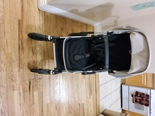 Bugaboo Fox 2 w/ Bassinet